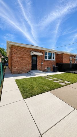 5742 W 63rd Place, Chicago, IL 60638