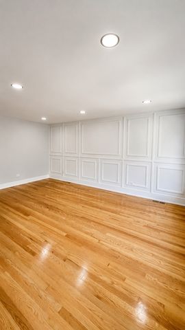 5742 W 63rd Place, Chicago, IL 60638