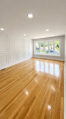 5742 W 63rd Place, Chicago, IL 60638
