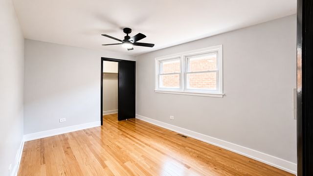 5742 W 63rd Place, Chicago, IL 60638