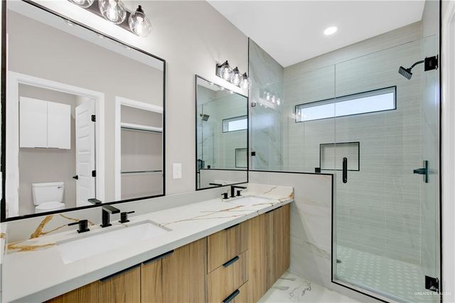 1312 E Evergreen Avenue, San Juan, TX 78589