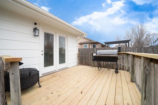 8202 W 16th Ct N, Wichita, KS 67212