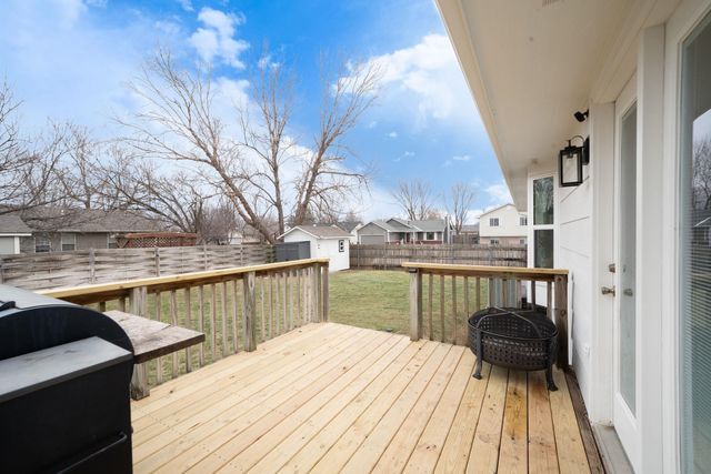 8202 W 16th Ct N, Wichita, KS 67212