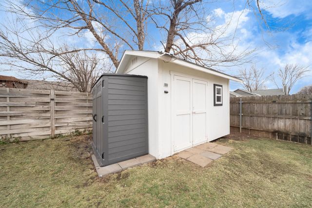 8202 W 16th Ct N, Wichita, KS 67212