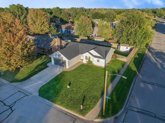 8202 W 16th Ct N, Wichita, KS 67212