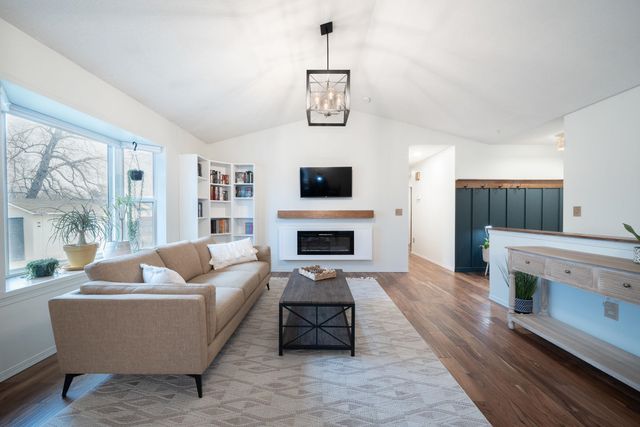 8202 W 16th Ct N, Wichita, KS 67212