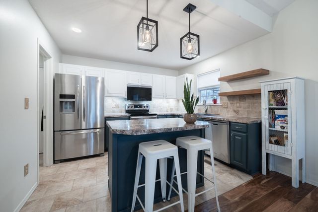 8202 W 16th Ct N, Wichita, KS 67212