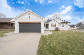 8202 W 16th Ct N, Wichita, KS 67212