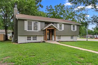 101 Manor Drive, Belton, MO 64012
