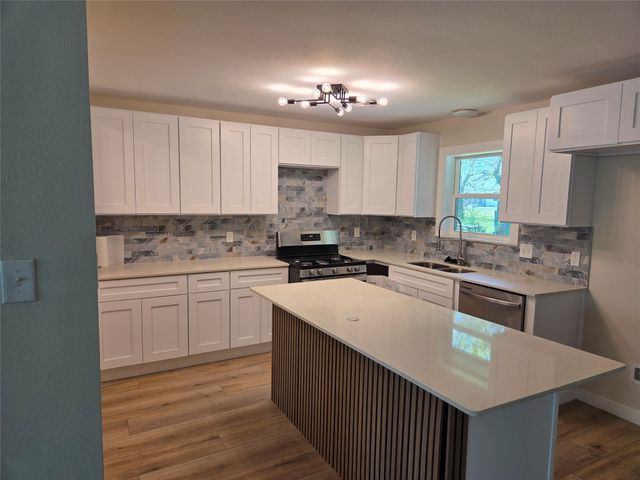 501 White Street, Whitesboro, TX 76273