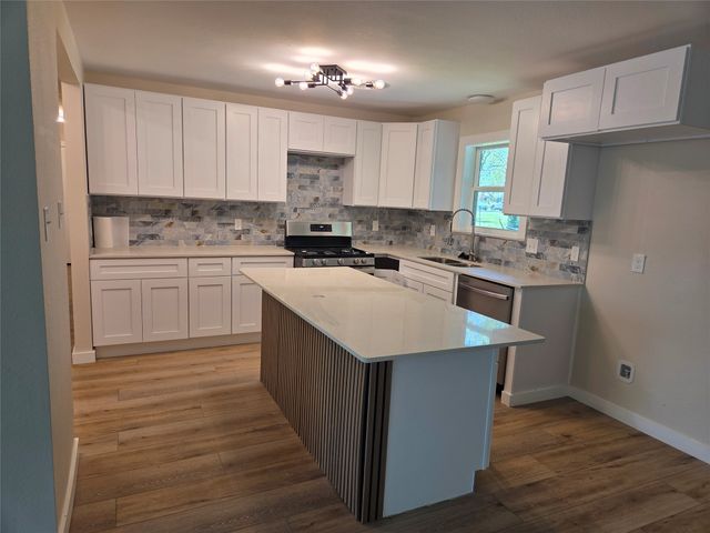 501 White Street, Whitesboro, TX 76273