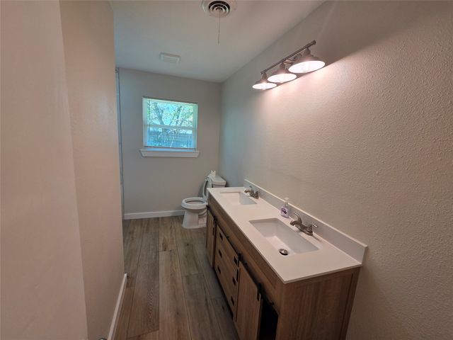 501 White Street, Whitesboro, TX 76273