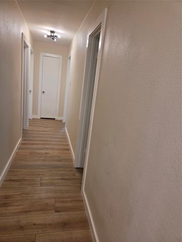 501 White Street, Whitesboro, TX 76273