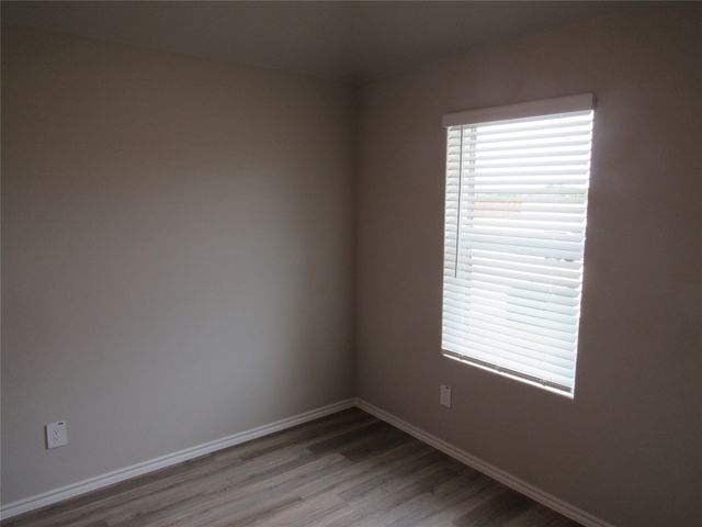 1612 Tin Roof Road, Krum, TX 76249