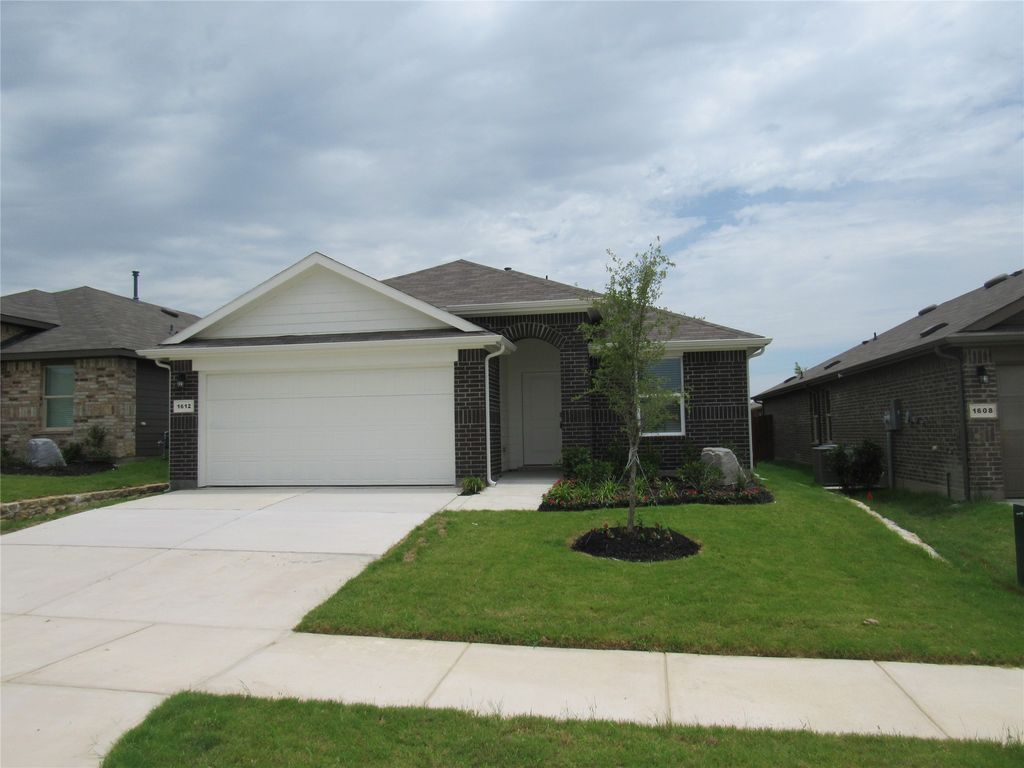 1612 Tin Roof Road, Krum, TX 76249