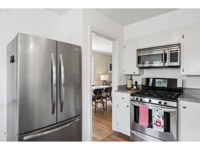 1206 Ne 75TH Ave, Portland, OR 97213