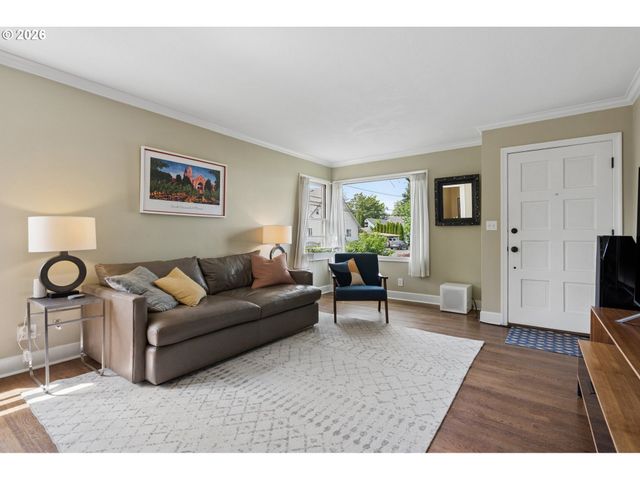 1206 Ne 75TH Ave, Portland, OR 97213