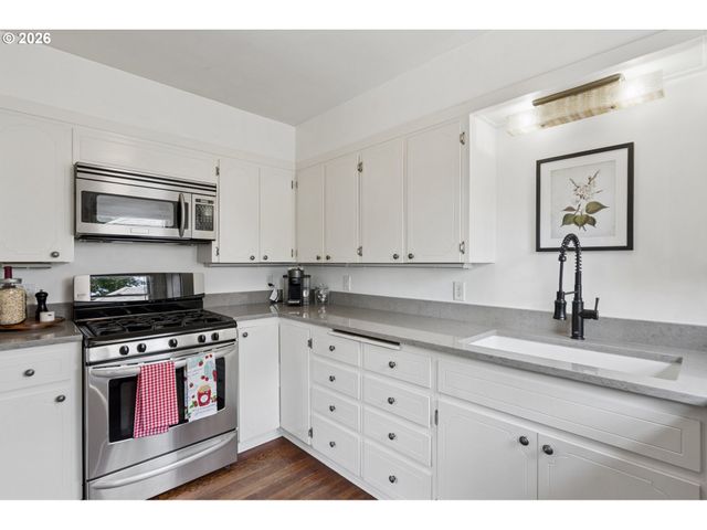 1206 Ne 75TH Ave, Portland, OR 97213