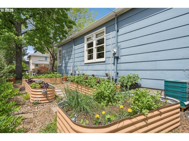 1206 Ne 75TH Ave, Portland, OR 97213