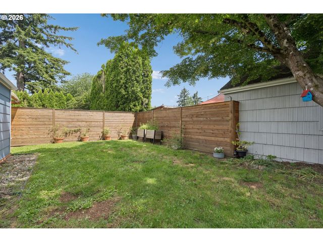 1206 Ne 75TH Ave, Portland, OR 97213