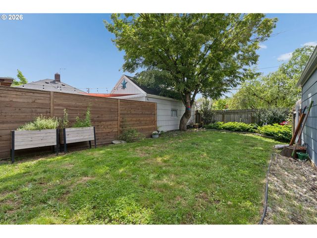 1206 Ne 75TH Ave, Portland, OR 97213