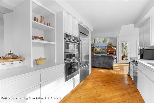 4279 Shadow Ridge, Okemos, MI 48864