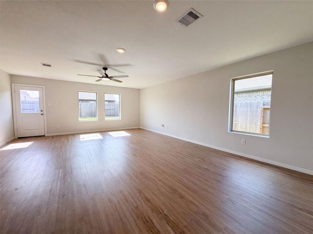 5118 Sunvalley Bend Drive, Katy, TX 77493