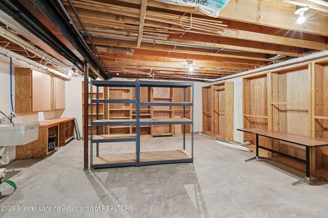 2145 E Willoughby Road, Mason, MI 48854