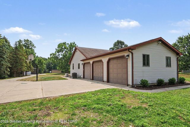 2145 E Willoughby Road, Mason, MI 48854