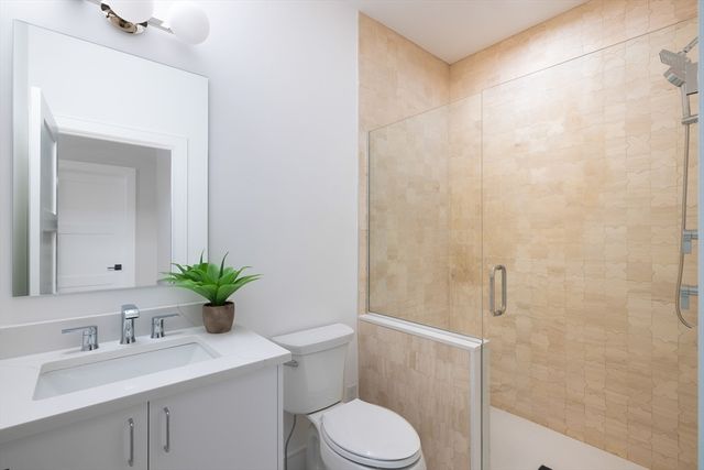 356 Linwood Ave 356, Newton, MA 02460