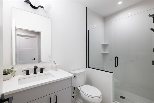 356 Linwood Ave 356, Newton, MA 02460