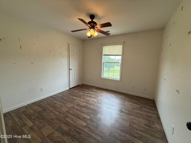 102 Maidens Court, Elizabeth City, NC 27909