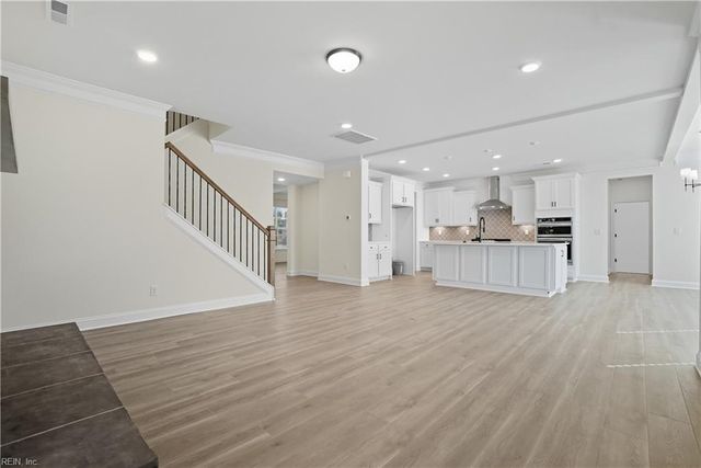 1327 Wharf Hill DR, Smithfield, VA 23430