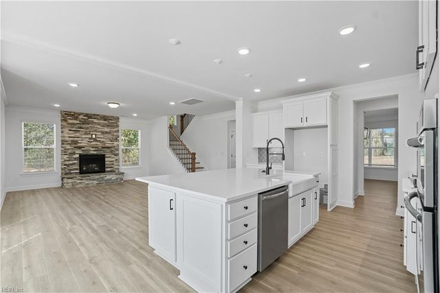 1327 Wharf Hill DR, Smithfield, VA 23430