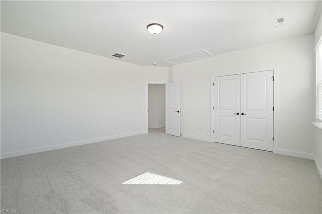 1327 Wharf Hill DR, Smithfield, VA 23430