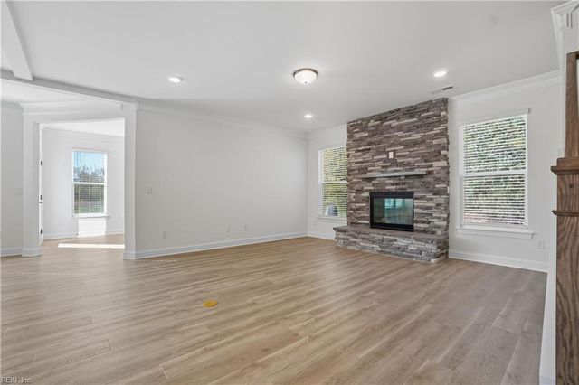 1327 Wharf Hill DR, Smithfield, VA 23430