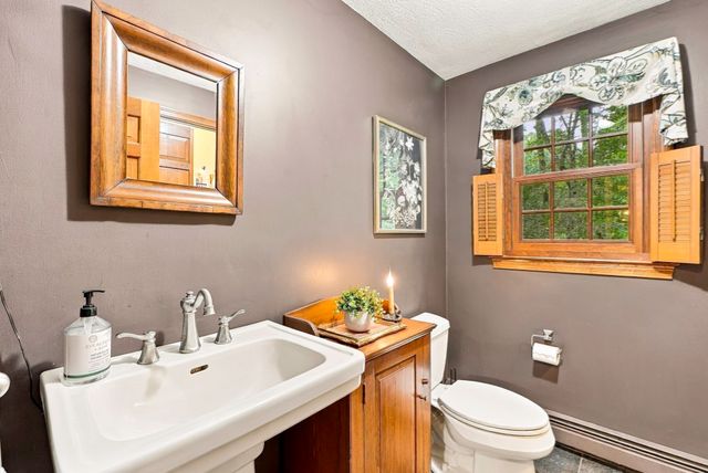 8 Joseph Rd, Hopkinton, MA 01748