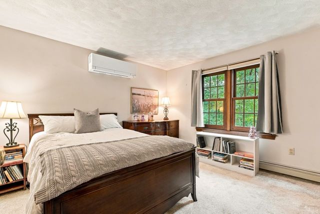 8 Joseph Rd, Hopkinton, MA 01748