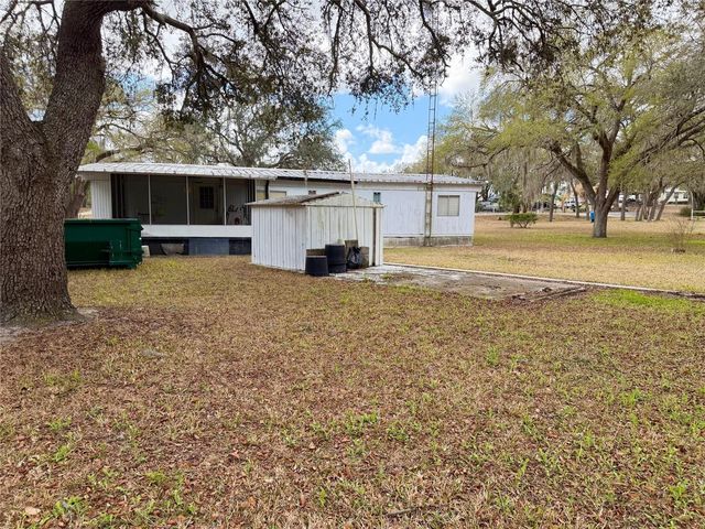 13329 SE 175TH STREET, Weirsdale, FL 32195