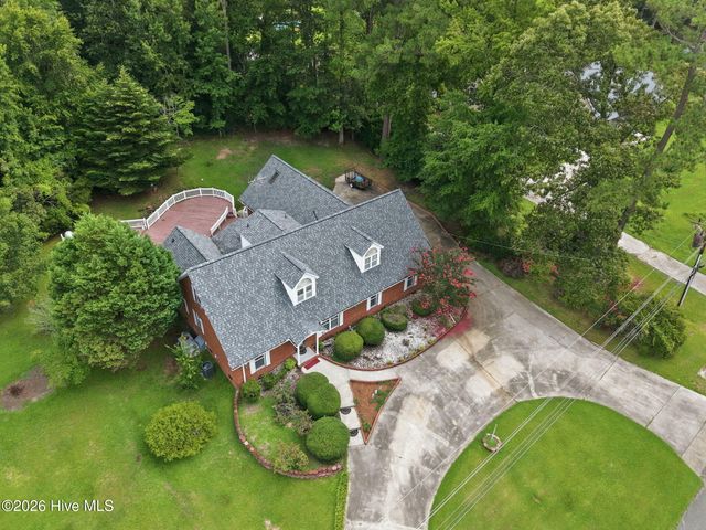 303 Harvey Circle, Grifton, NC 28530