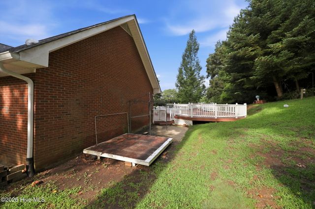 303 Harvey Circle, Grifton, NC 28530