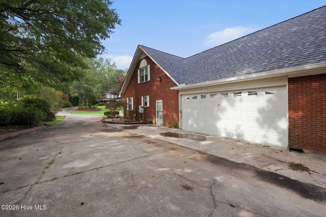 303 Harvey Circle, Grifton, NC 28530