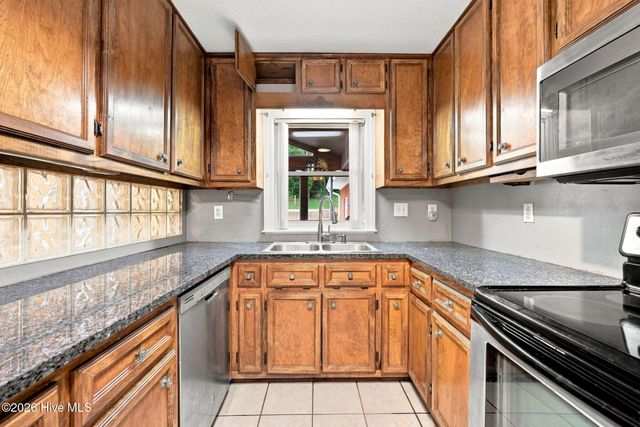 303 Harvey Circle, Grifton, NC 28530