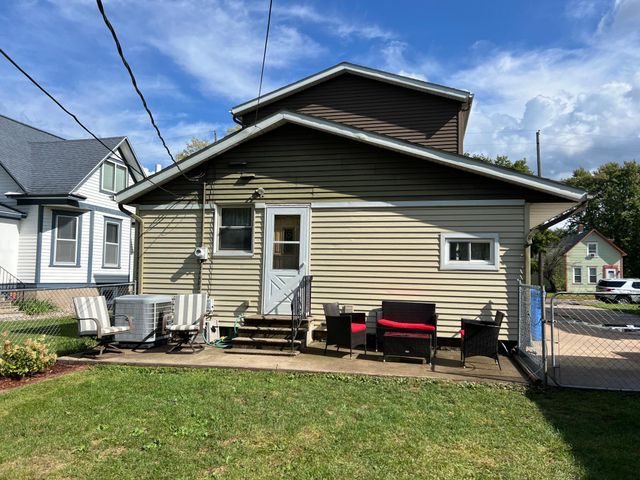 663 Dacota Street, Winona, MN 55987