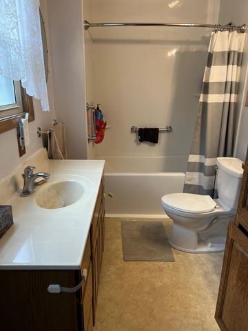 663 Dacota Street, Winona, MN 55987