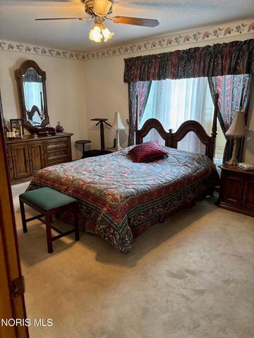 6901 Heather Cove Place, Maumee, OH 43537