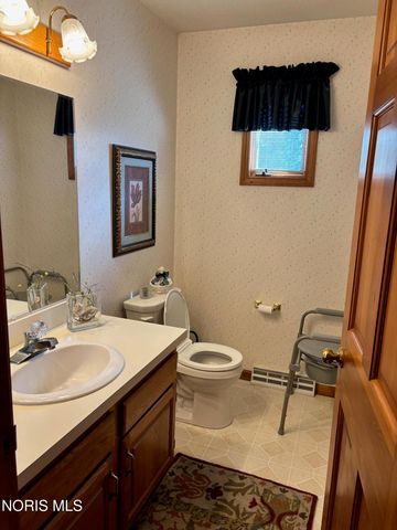 6901 Heather Cove Place, Maumee, OH 43537