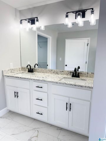 2032 GLEN DAVIS LANE, Oxford, AL 36203