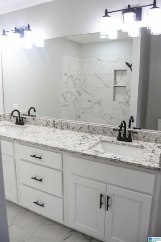 2032 GLEN DAVIS LANE, Oxford, AL 36203