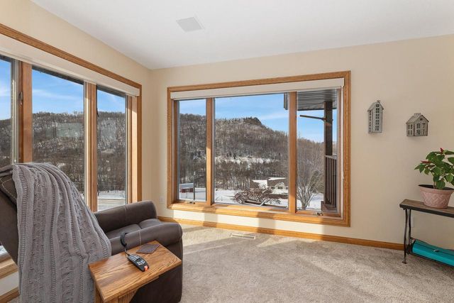 N946 Lauterbach ROAD, La Crosse, WI 54601